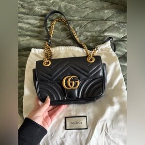 Authentic Gucci GG Marmont Shoulder Bag Small